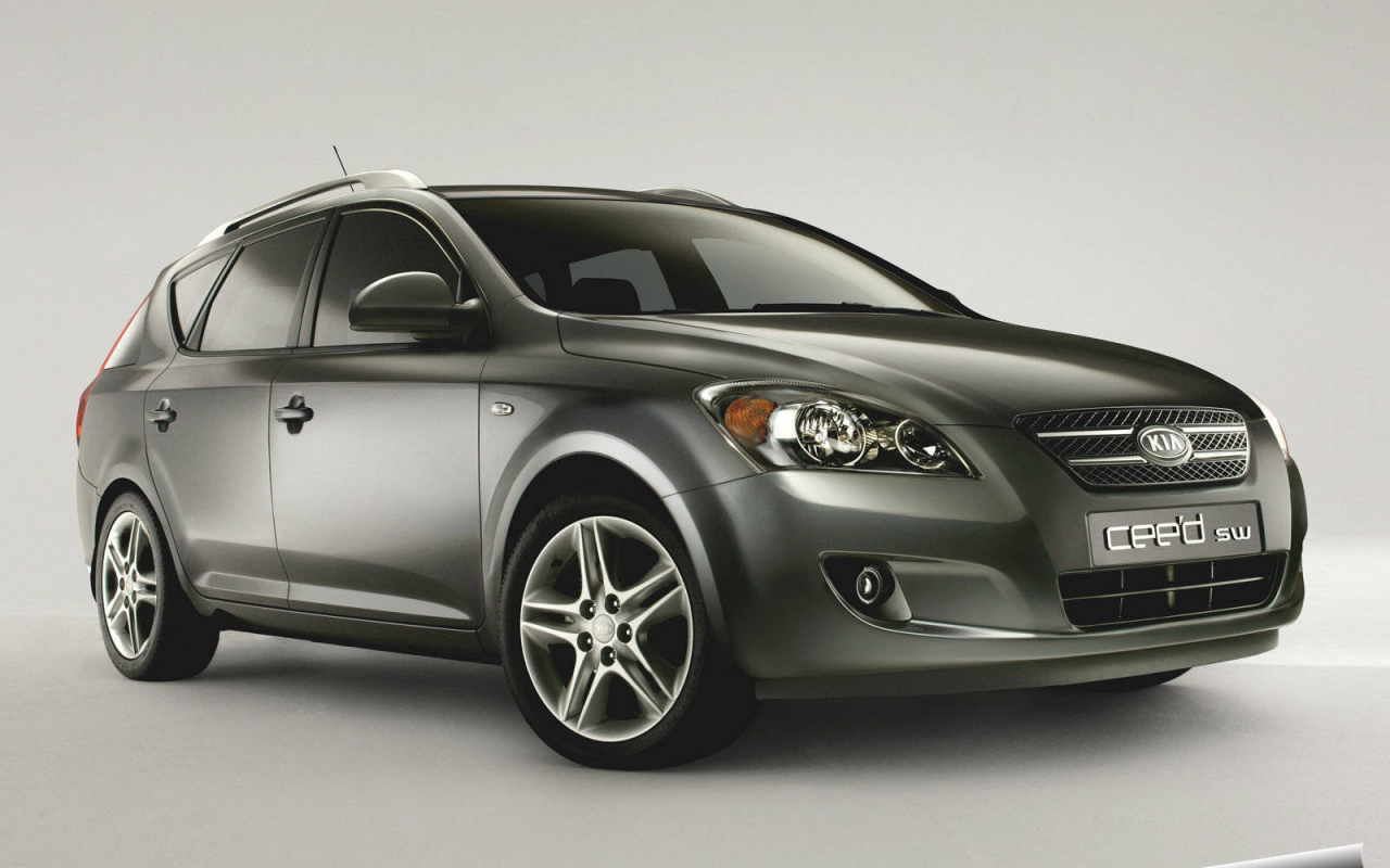 Красивый автомобиль Kia Ceed в Москве