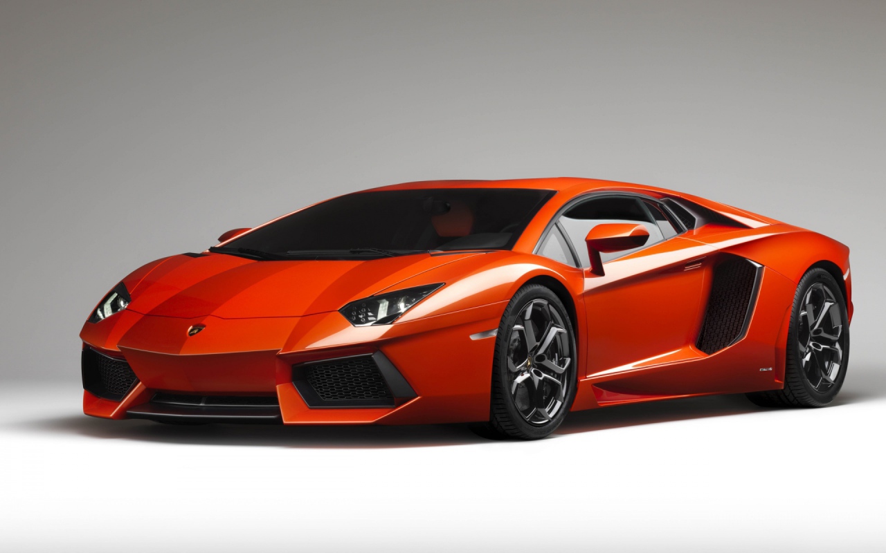 Автомобиль Lamborghini Aventador LP700 4