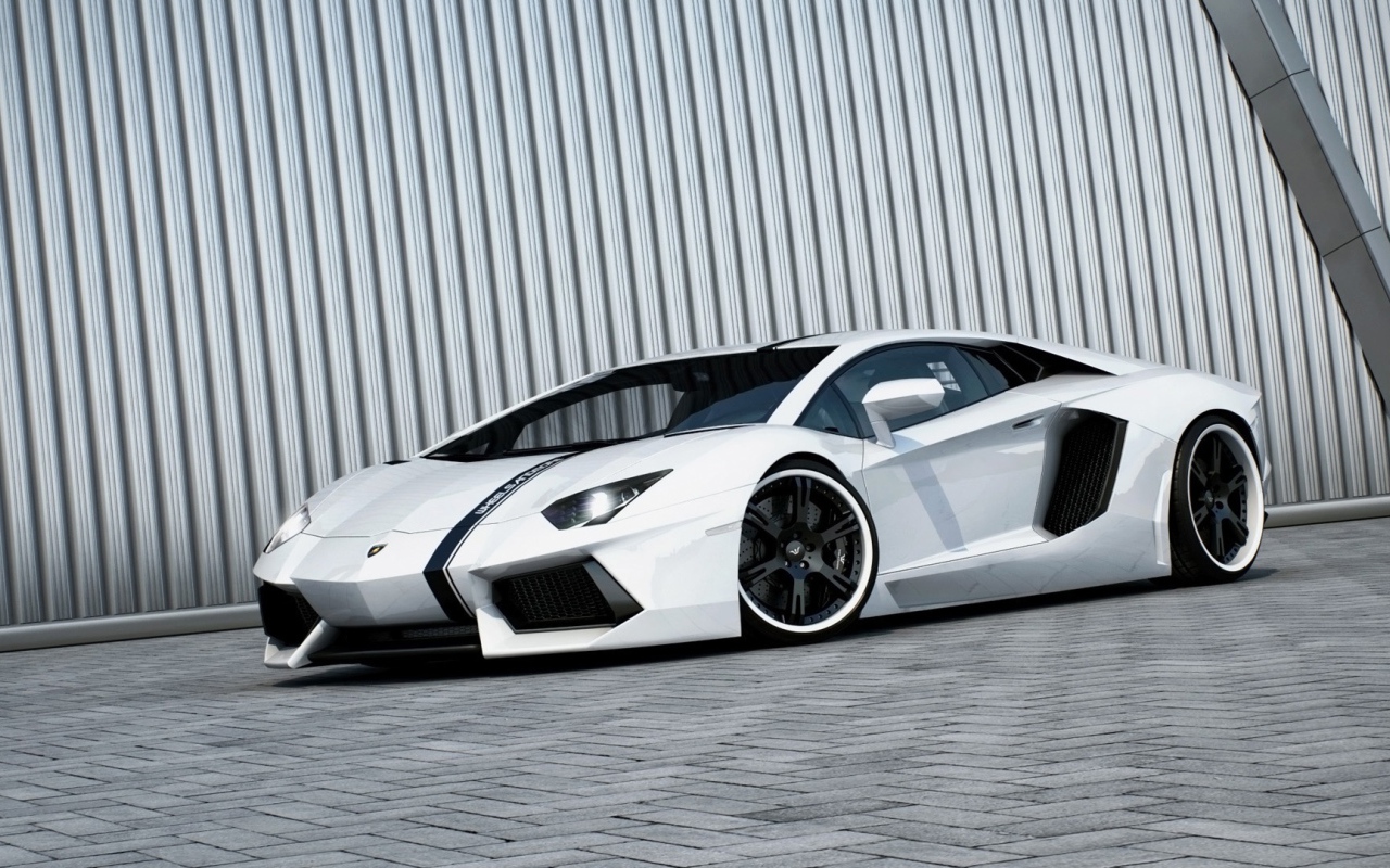 Красивый Lamborghini Aventador