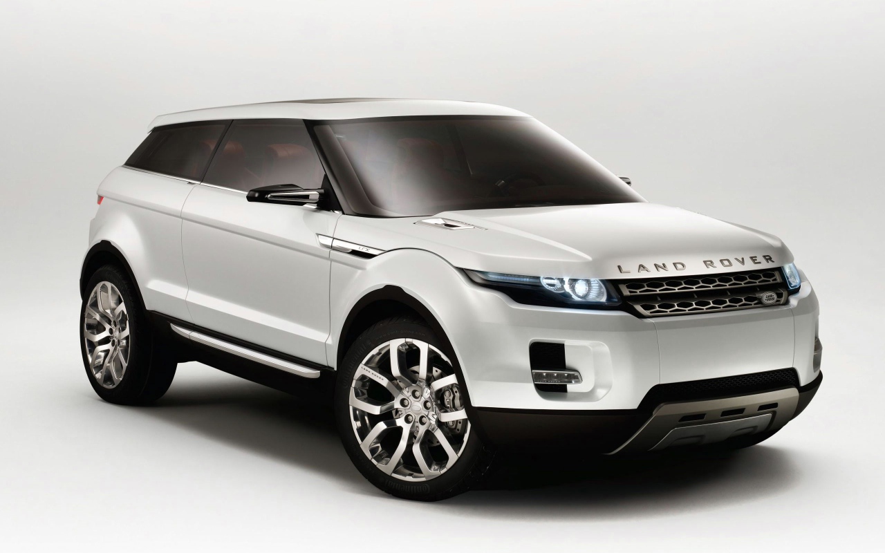 Автомобиль марки Land Rover модели A8