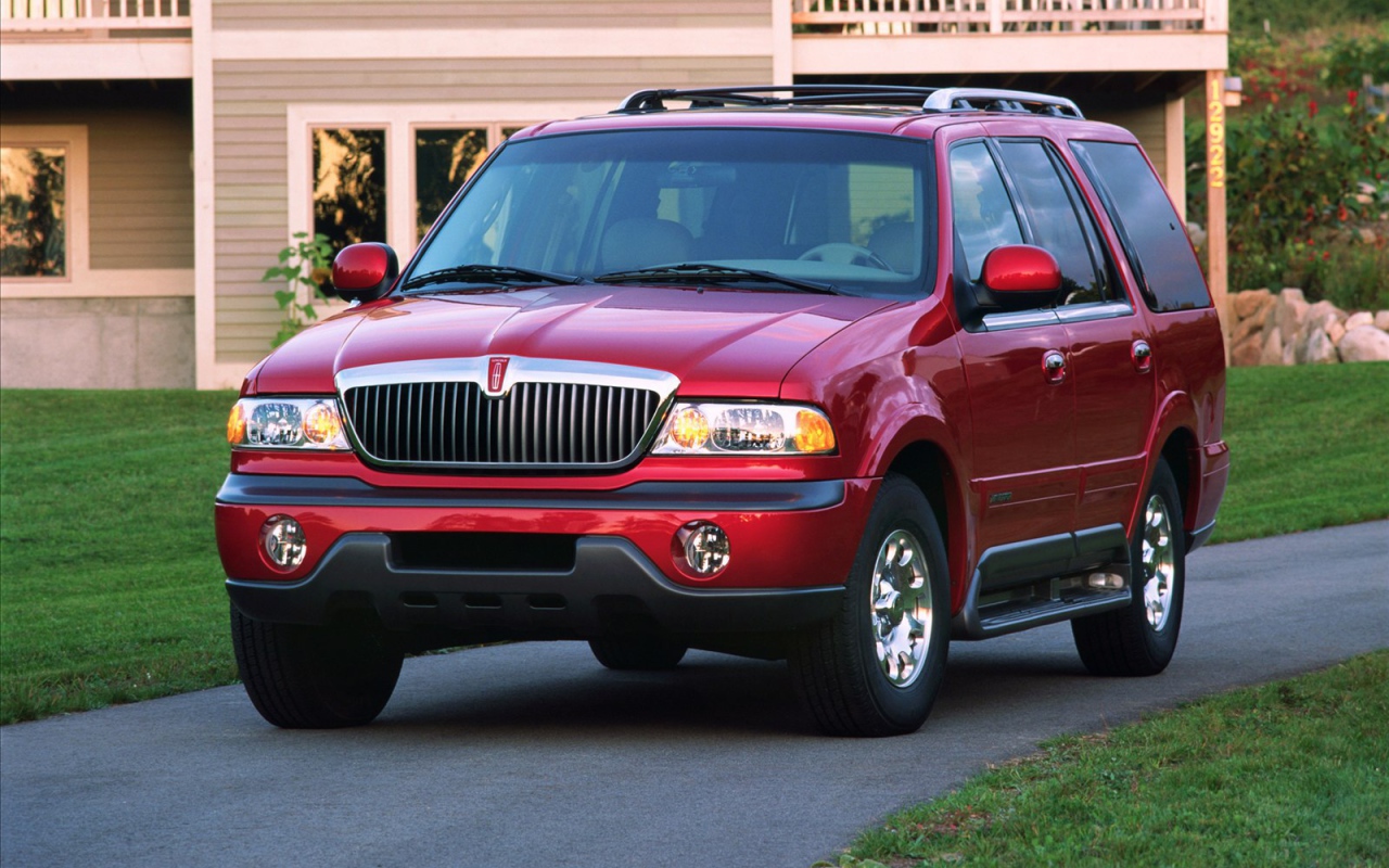 Надежная машина Lincoln Navigator 2015