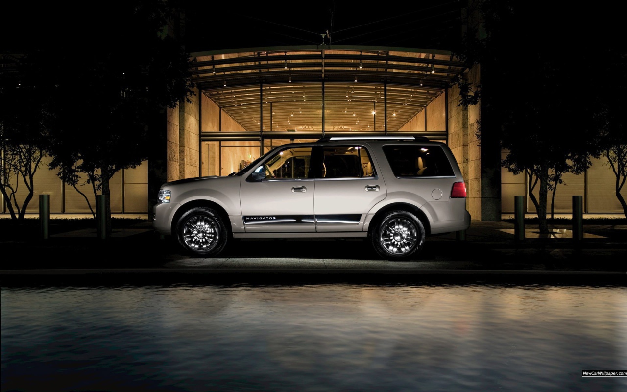 Надежная машина Lincoln Navigator