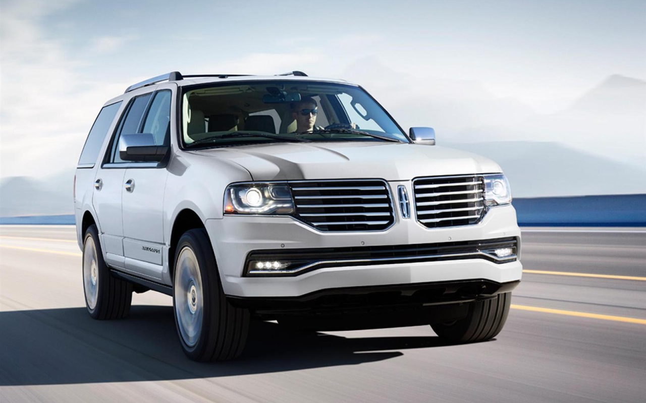 Тест драйв автомобиля Lincoln Navigator 2015
