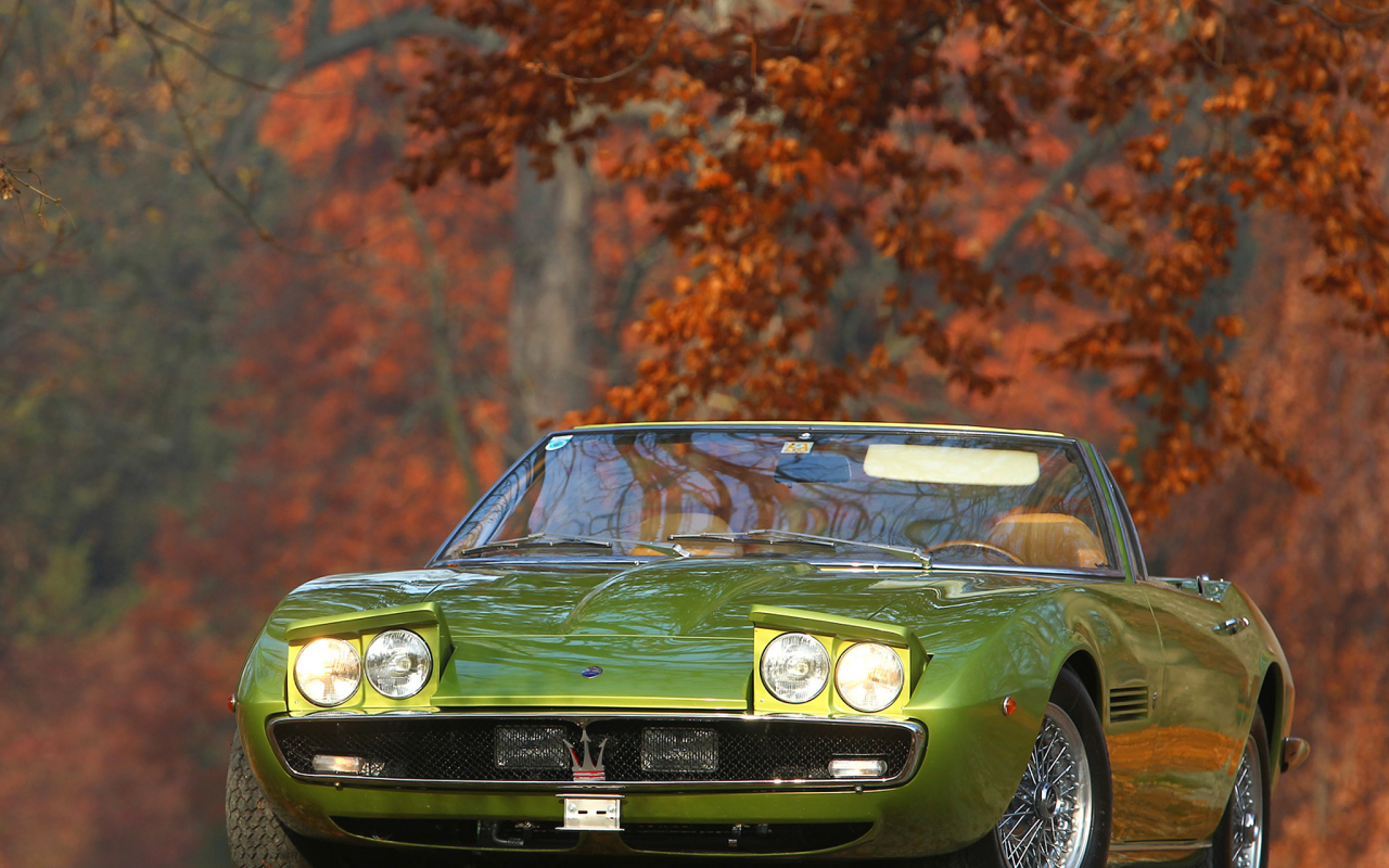 Дизайн автомобиля Maserati Indy