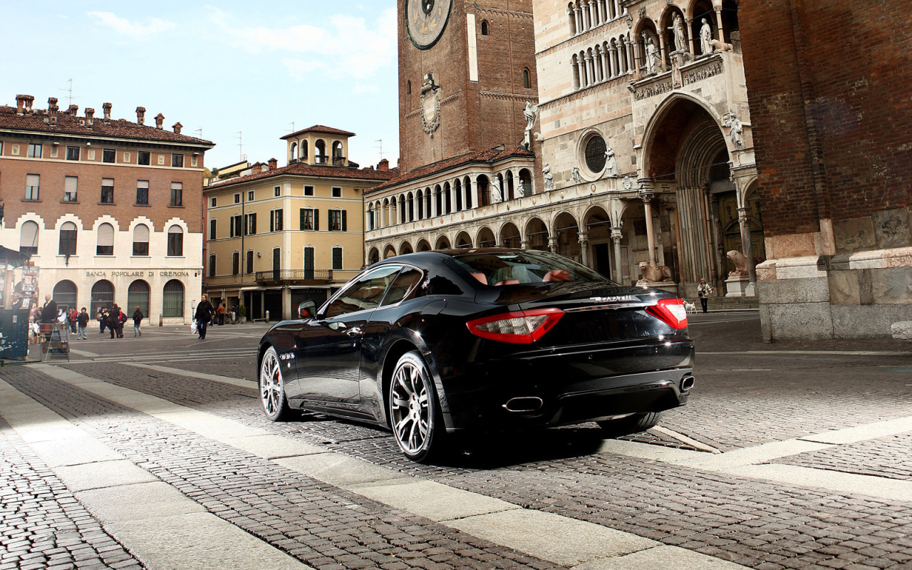 Новая машина Maserati Granturismo
