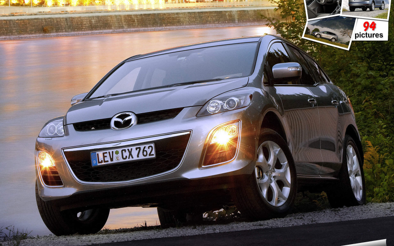 Красивый автомобиль Mazda CX 7