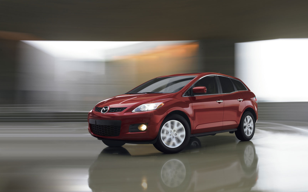 Новая машина Mazda CX 7