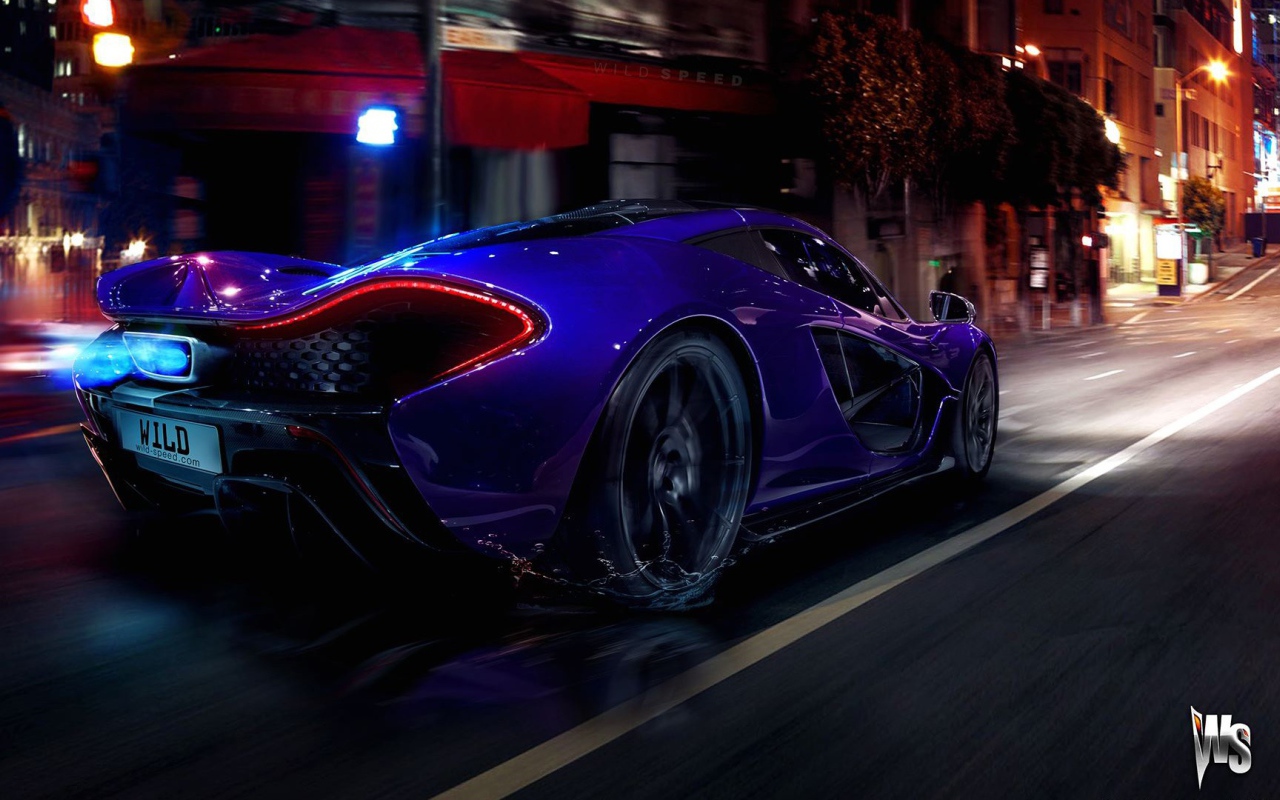 Голубой Mclaren p1