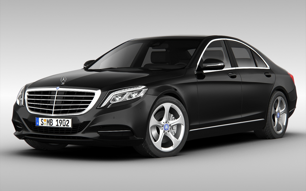 Красивый автомобиль Mercedes C-Class 2014 в Москве