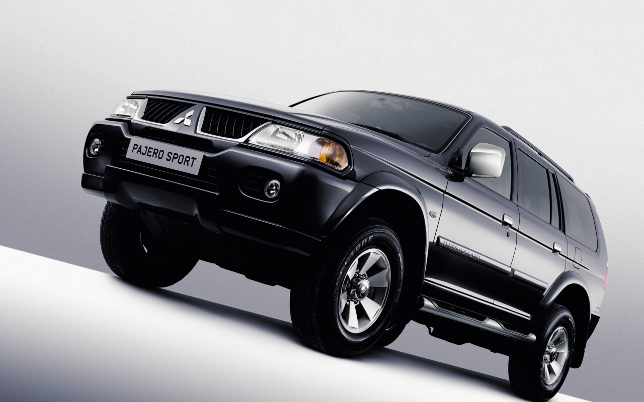 Новая машина Mitsubishi Pajero Sport