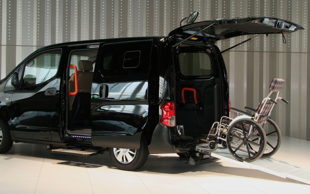 Дизайн автомобиля Nissan NV200