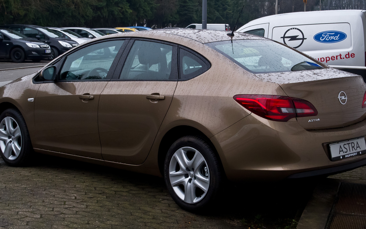 Новая машина Opel Astra
