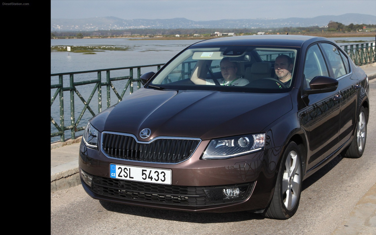 Дизайн автомобиля Skoda Octavia 2013
