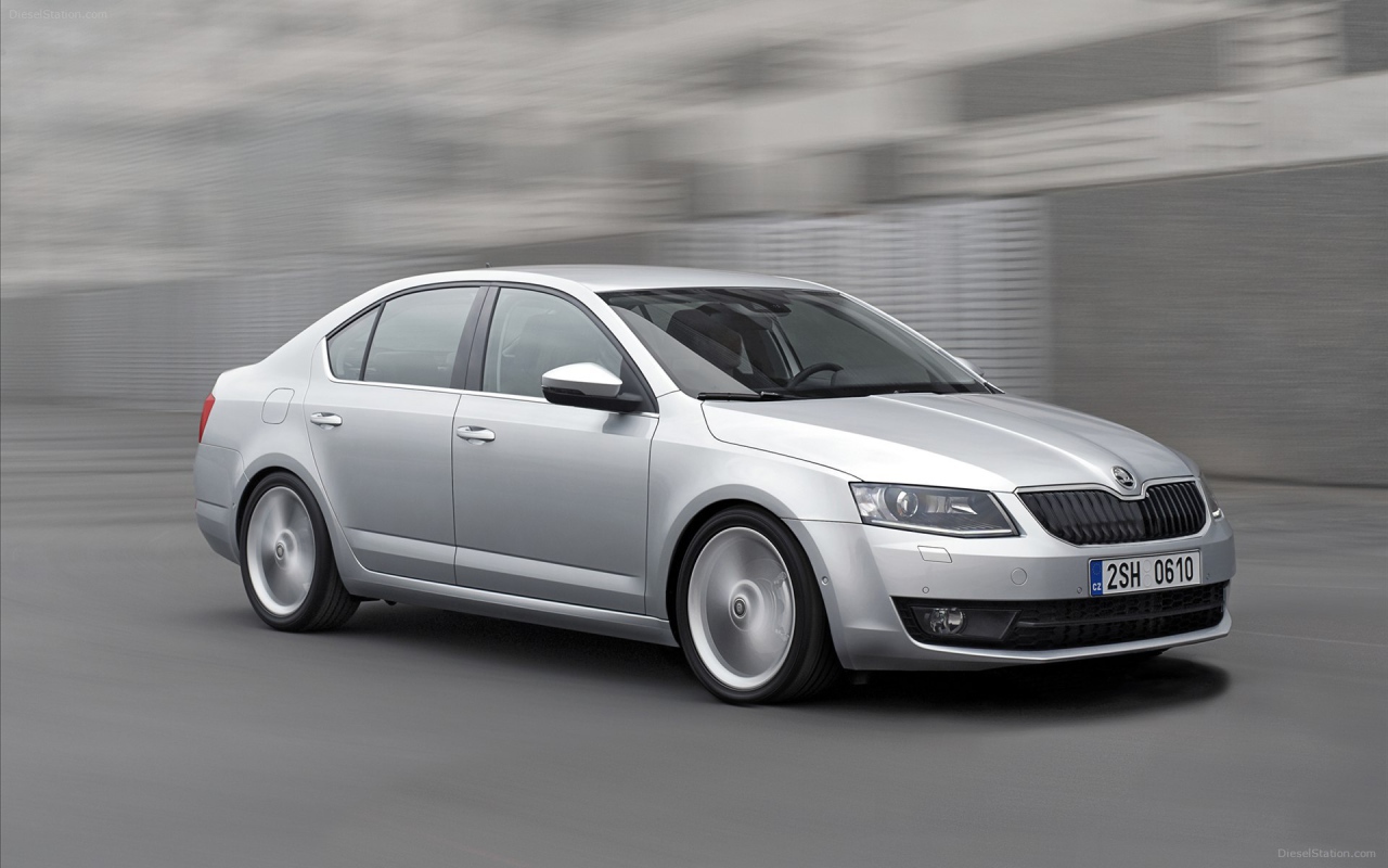 Надежный автомобиль Skoda Octavia 2013