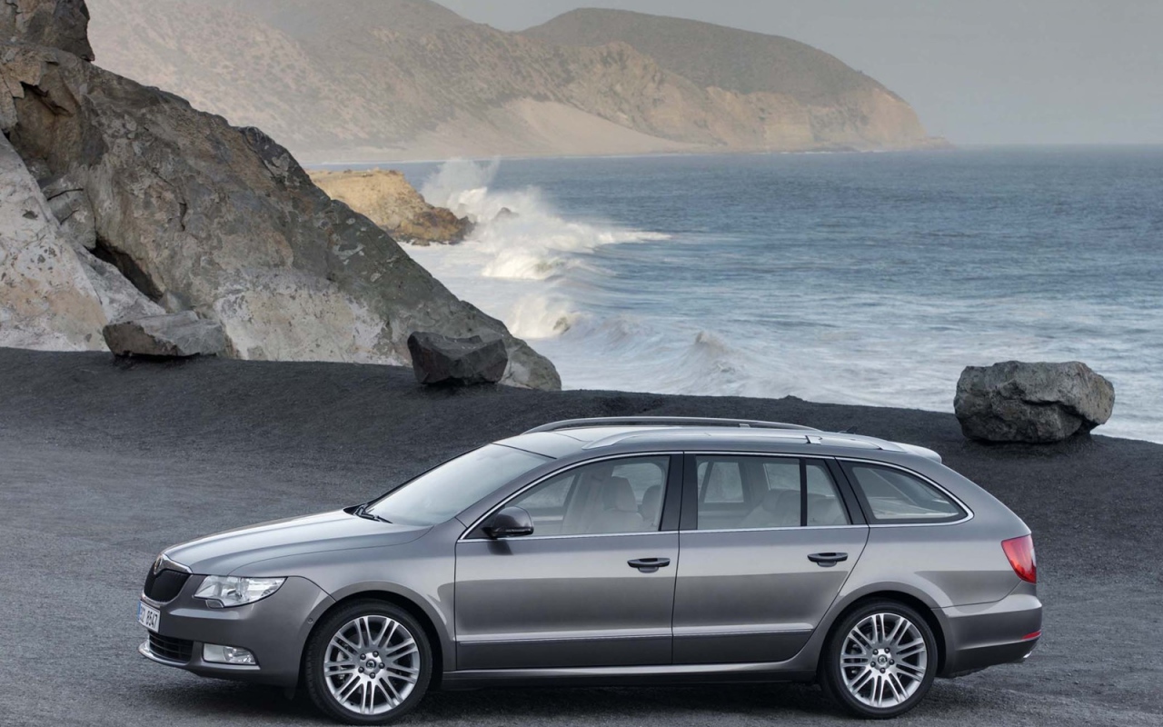 Надежный автомобиль Skoda SuperB