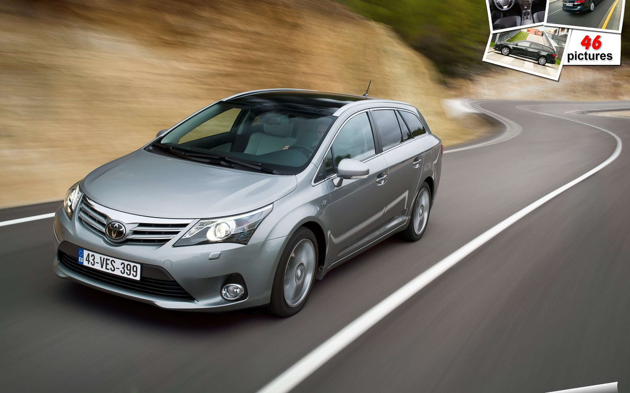 Красивый автомобиль Toyota Avensis 2013 в Москве