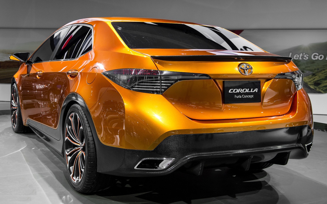 Красивый автомобиль Toyota Corolla