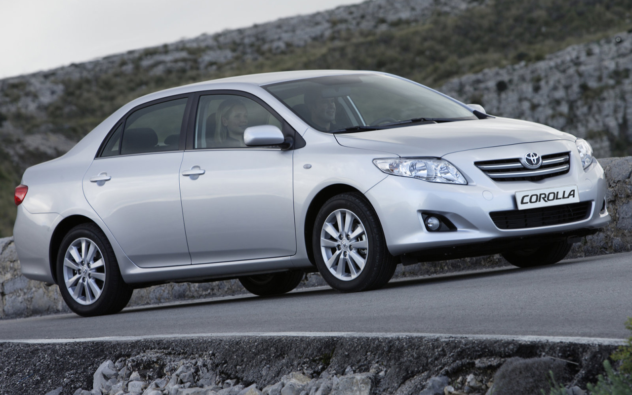 Надежный автомобиль Toyota Corolla