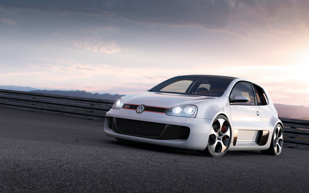 Красивый автомобиль Volkswagen Golf