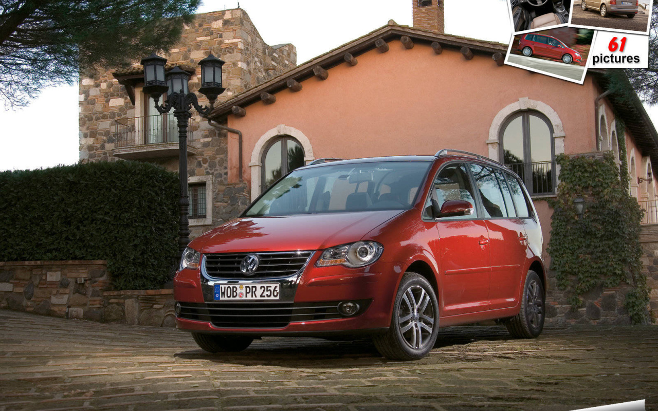 Автомобиль марки Volkswagen модели Touran