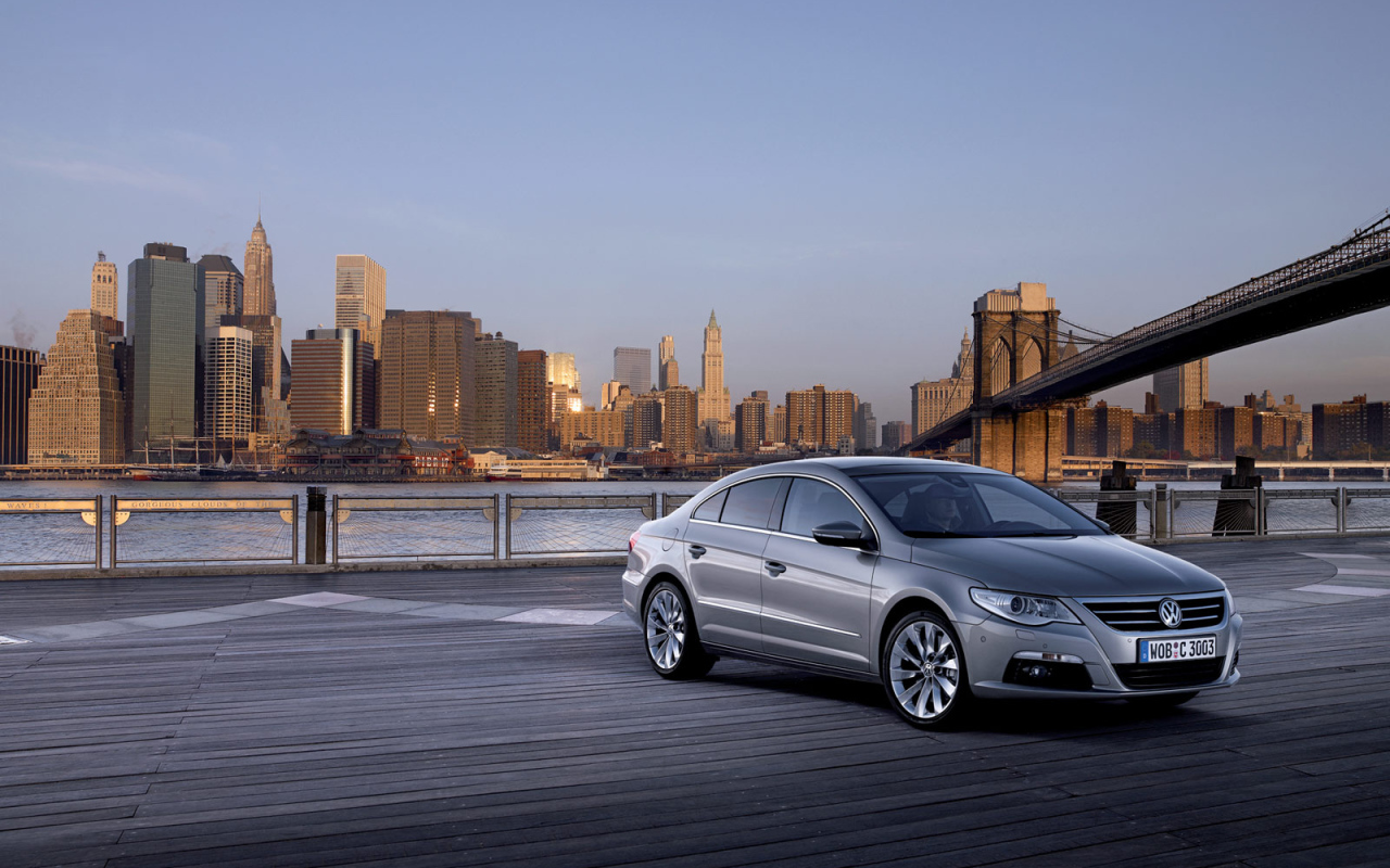 Фото автомобиля Volkswagen Passat