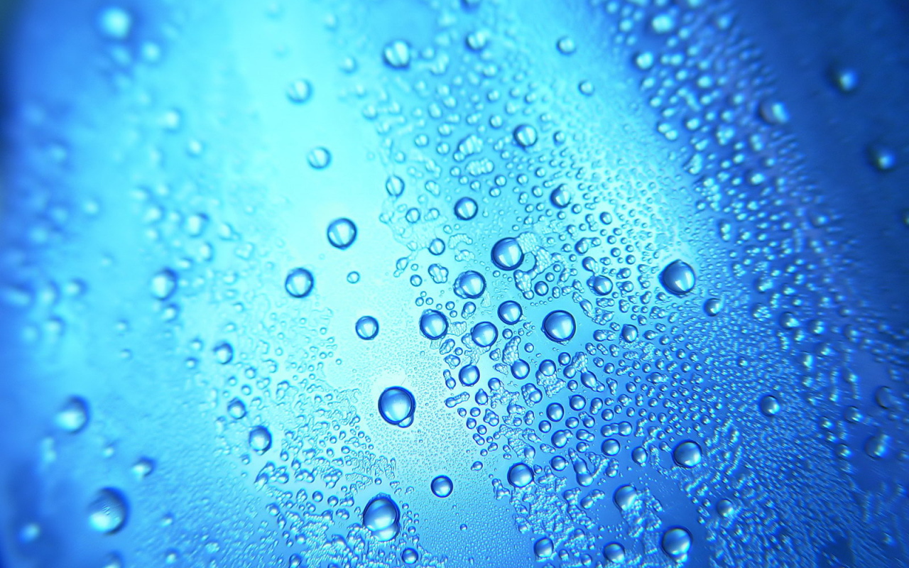Синие капли воды