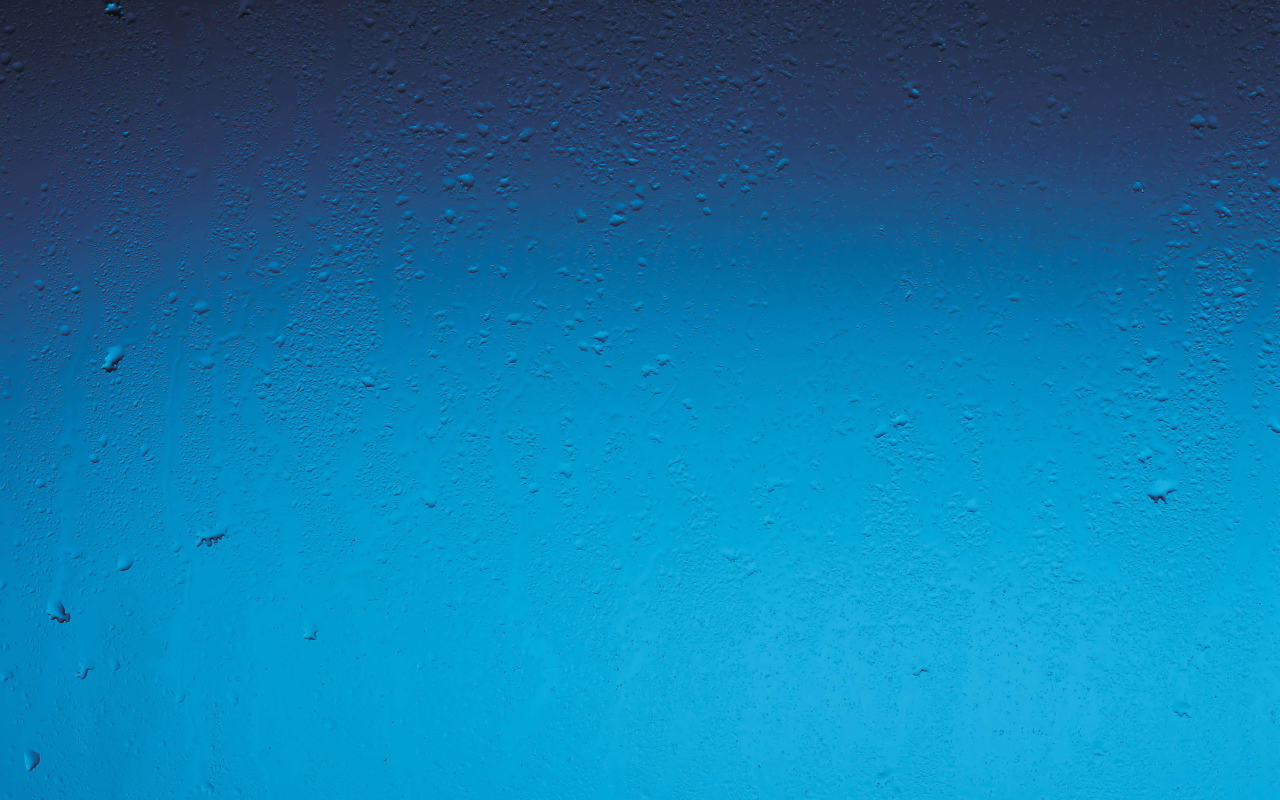 Капли на синем окне