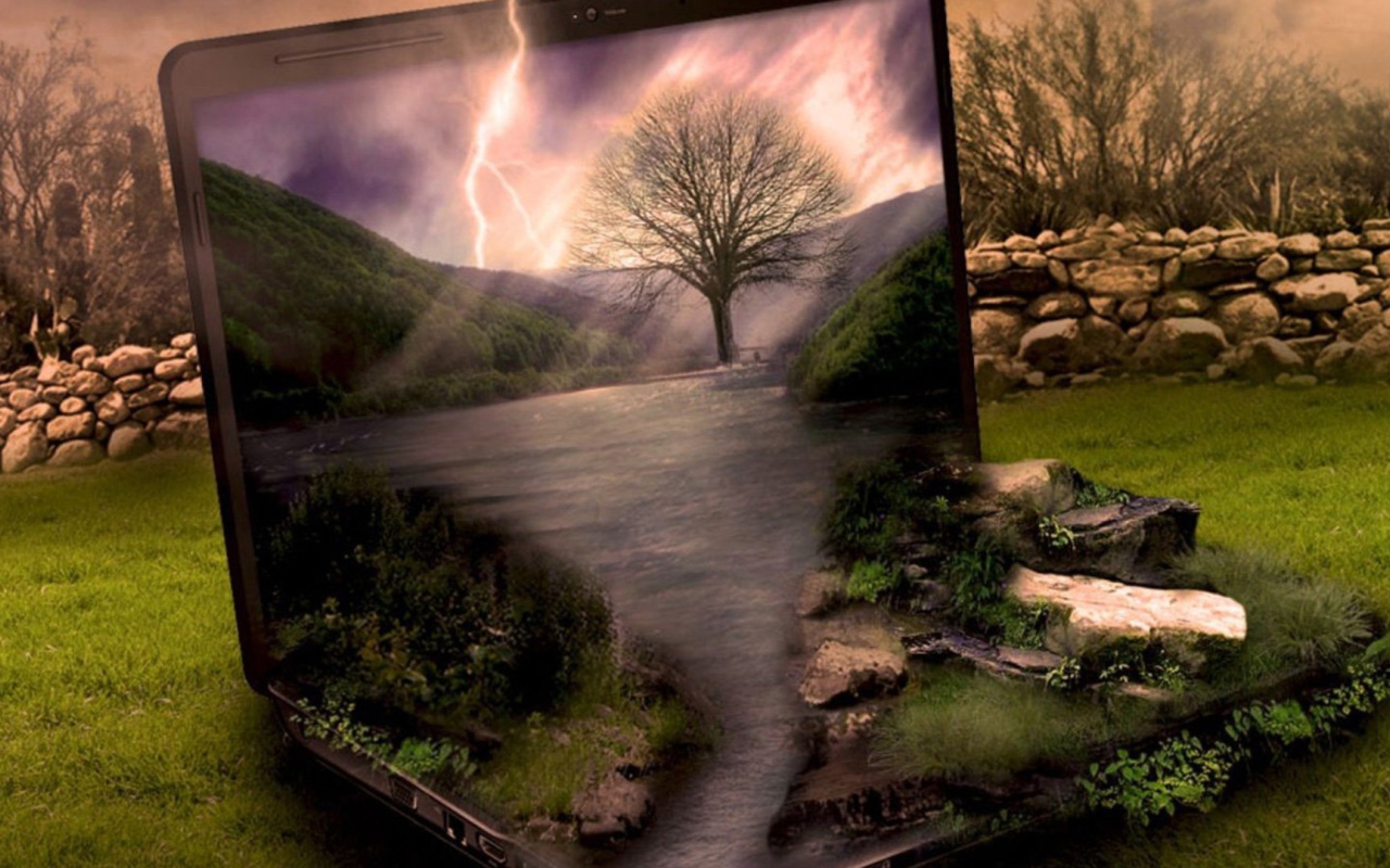 Ноутбук HP на природе