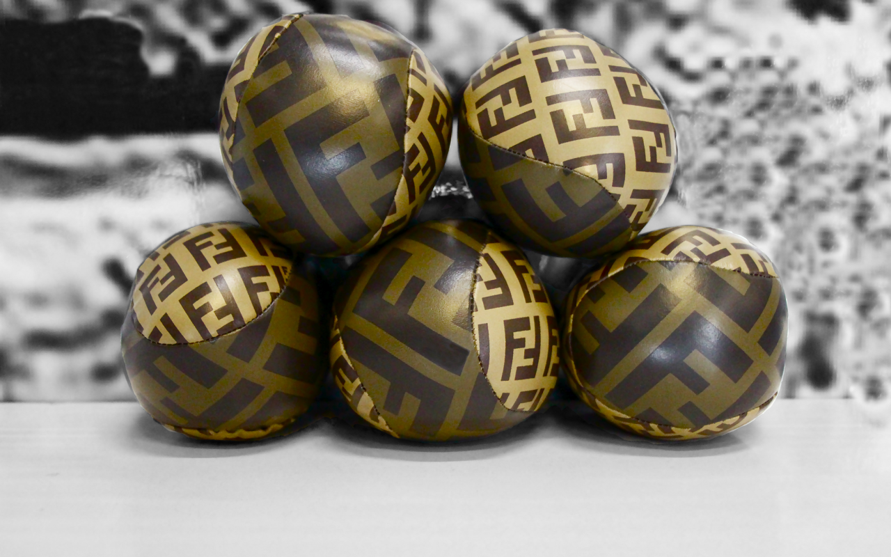 Украшения для дома Fendi