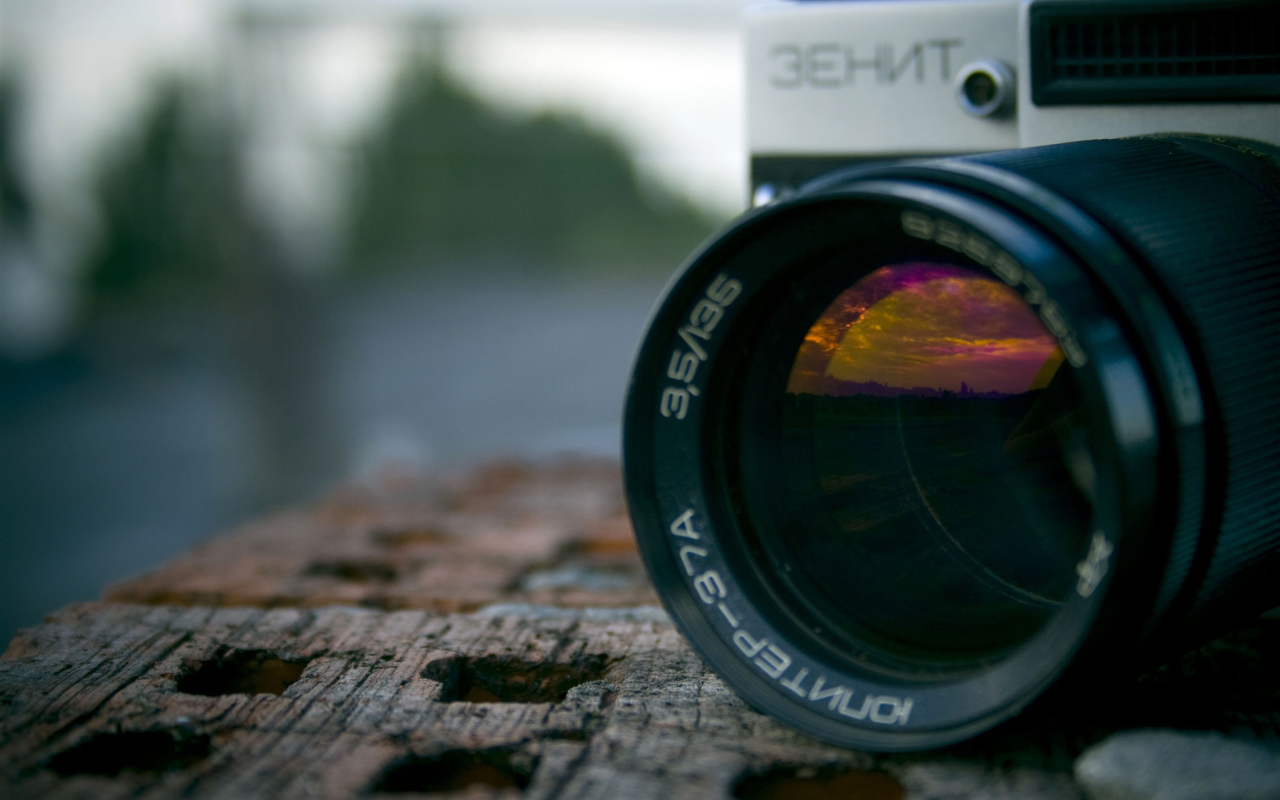 Русский фотоаппарат Зенит