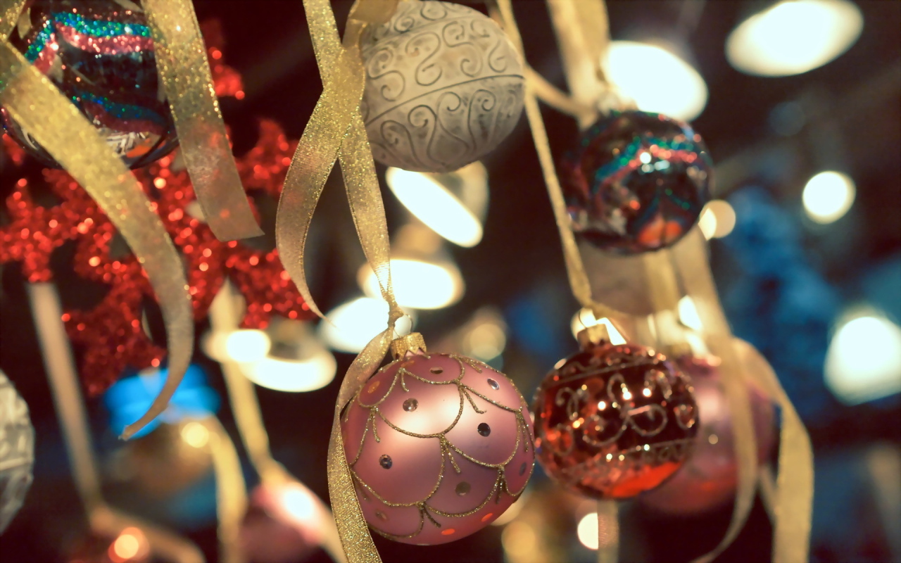 Шары на лентах