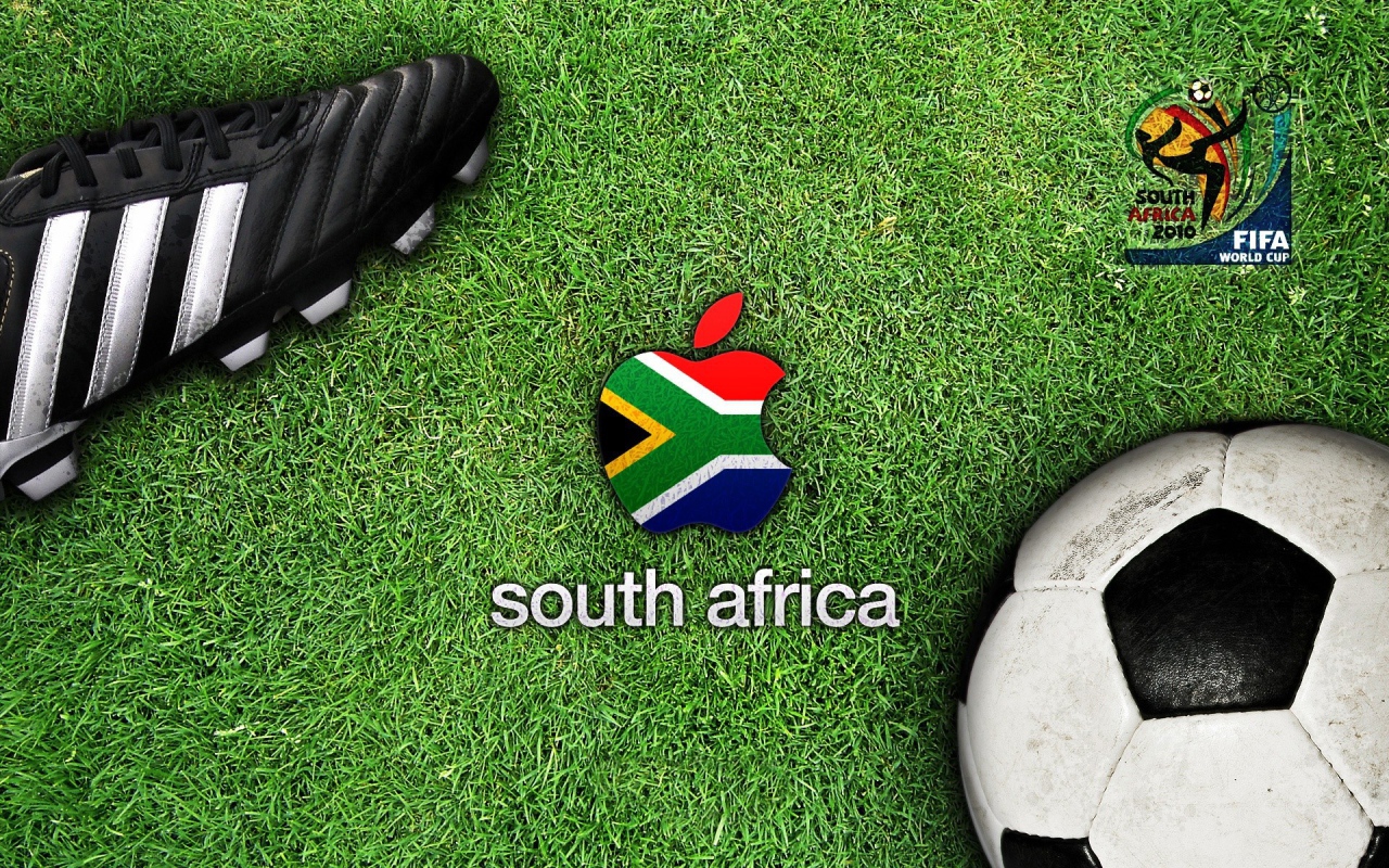 Apple в стиле футбола