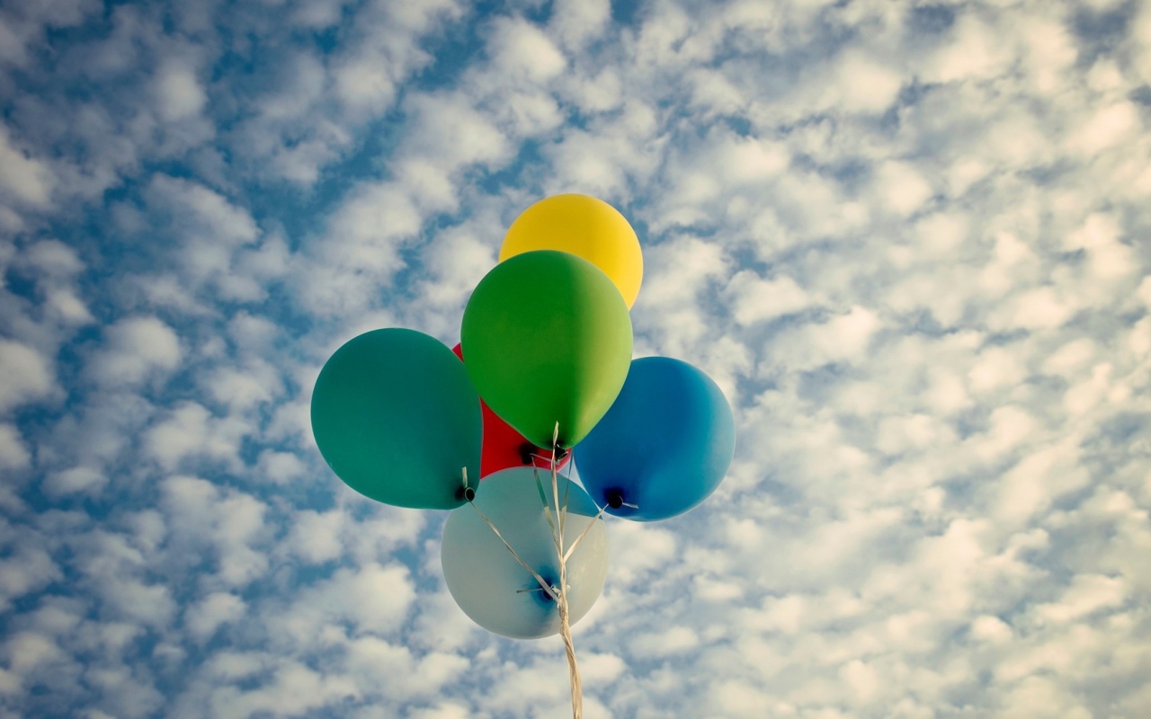 Воздушные разноцветные шары