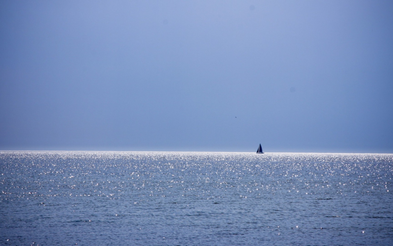 Kорабль в морском штиле