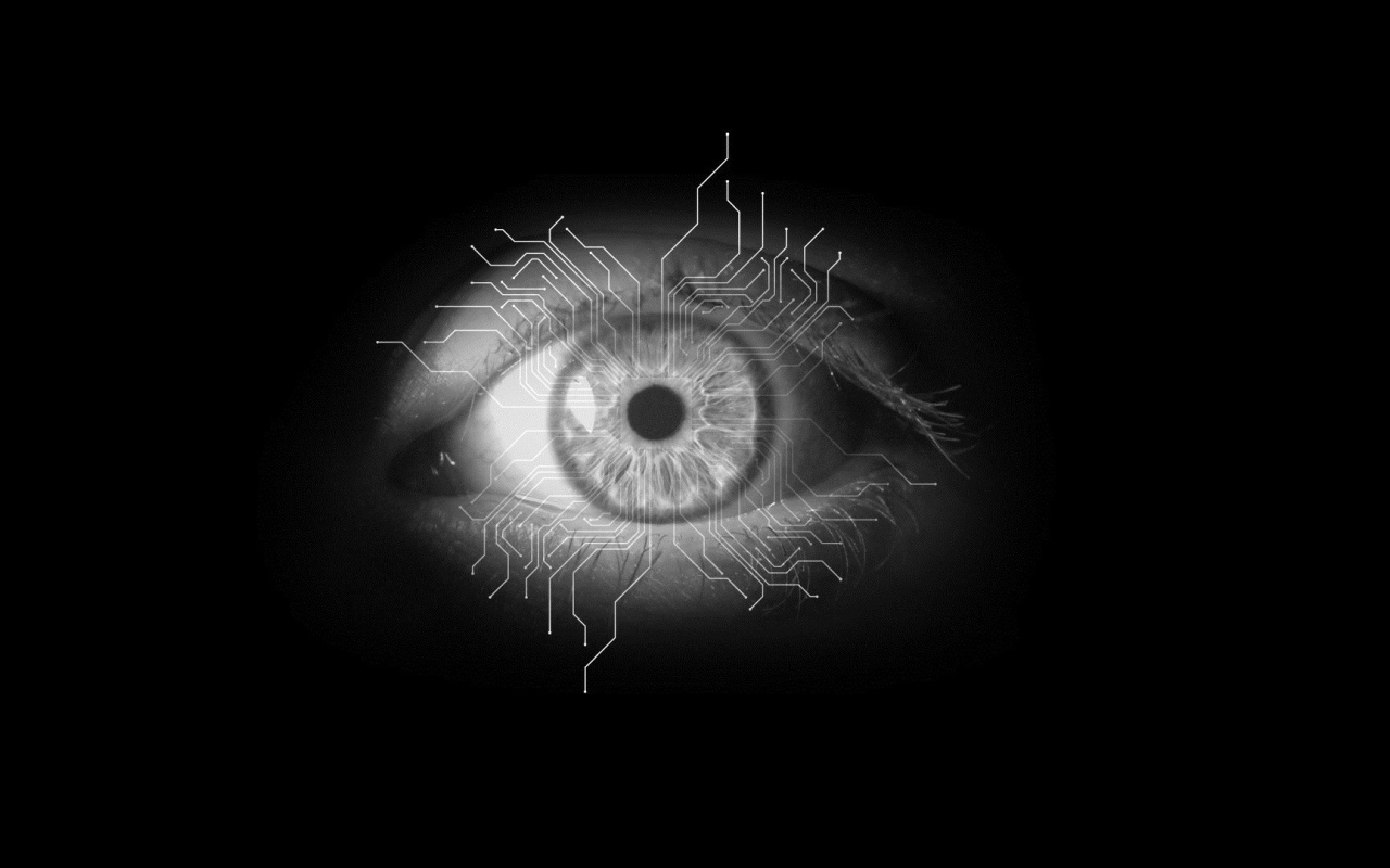 Глаз на черном фоне
