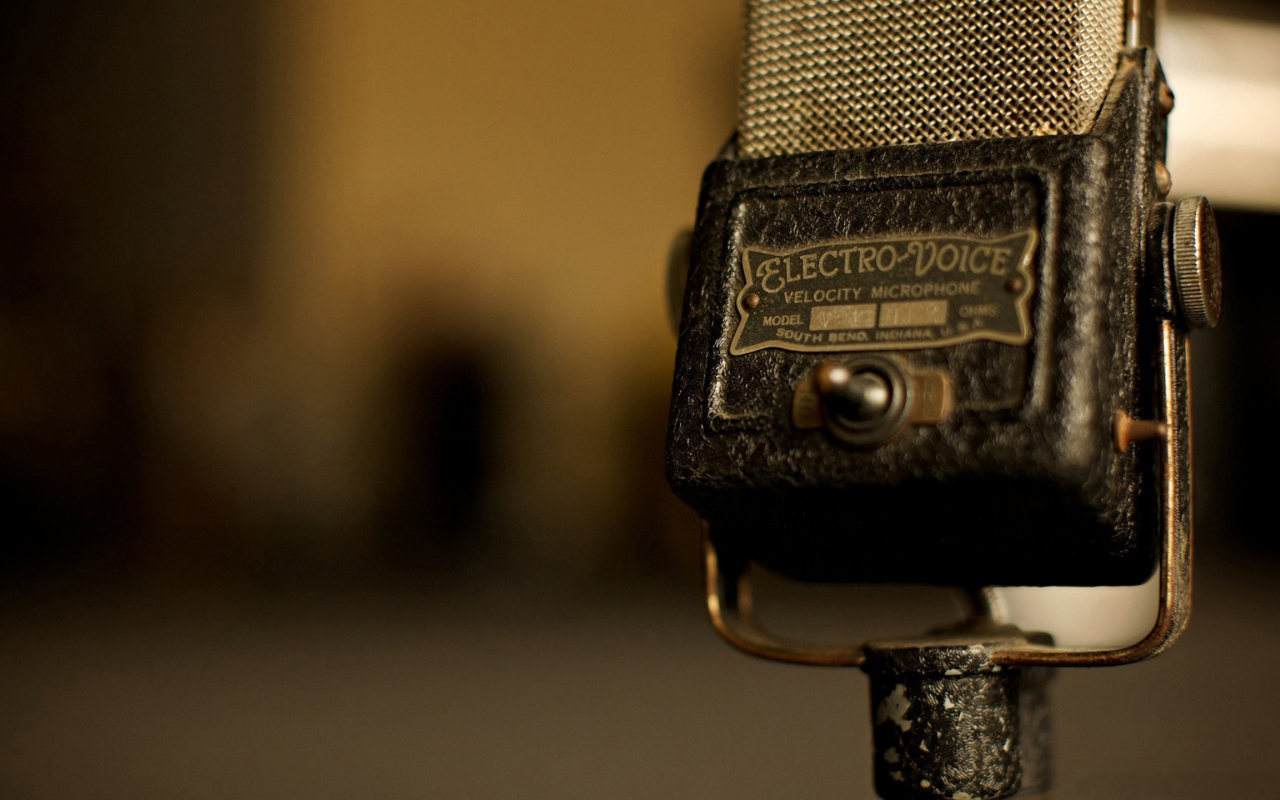 Старый микрофон