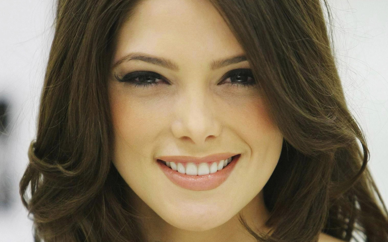 Актриса Эшли Грин