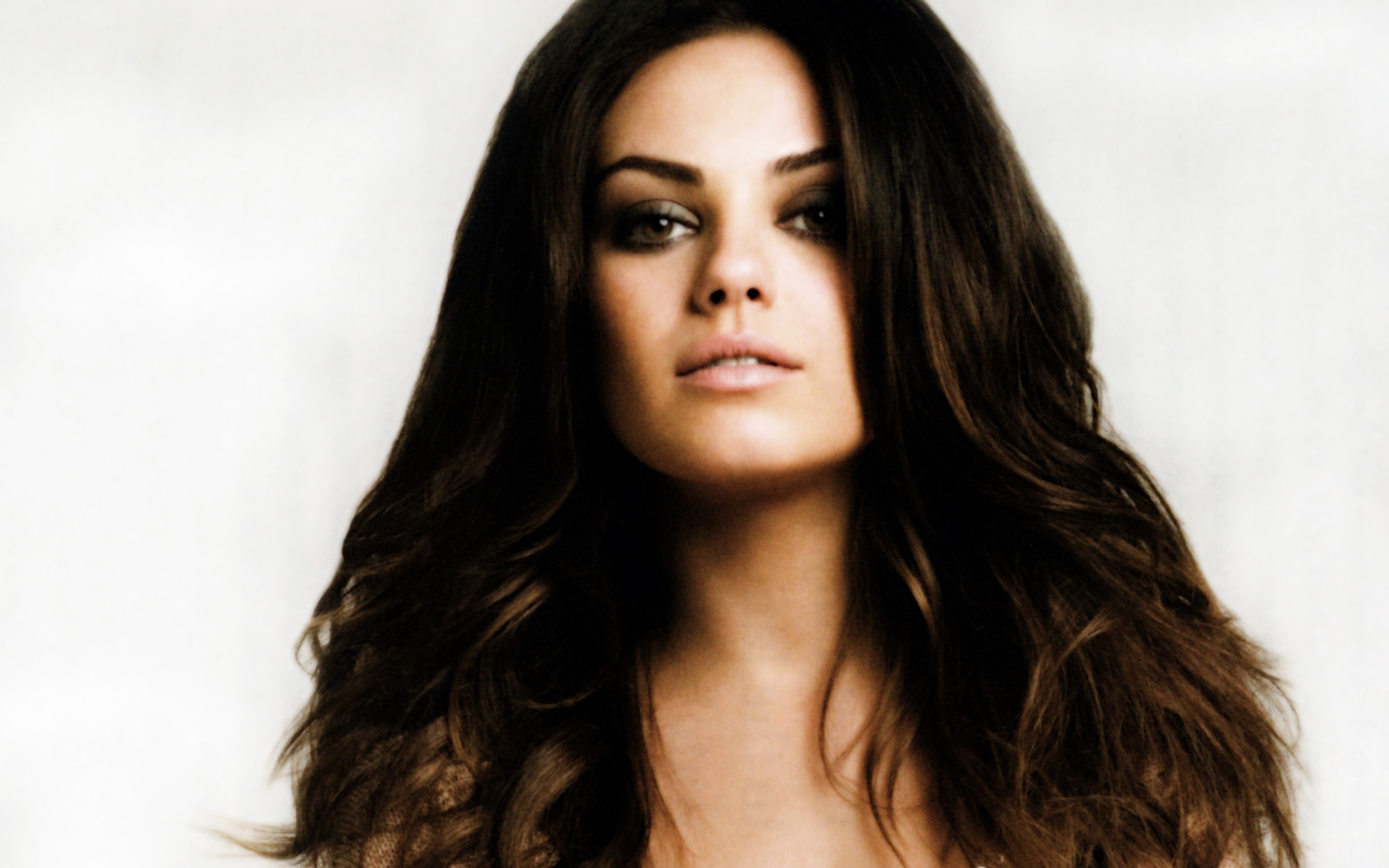 Известная актриса Мила Кунис