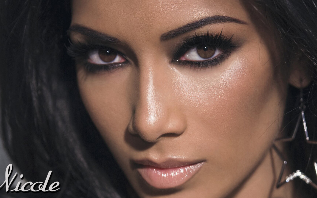 Супермодель Николь Шерзингер