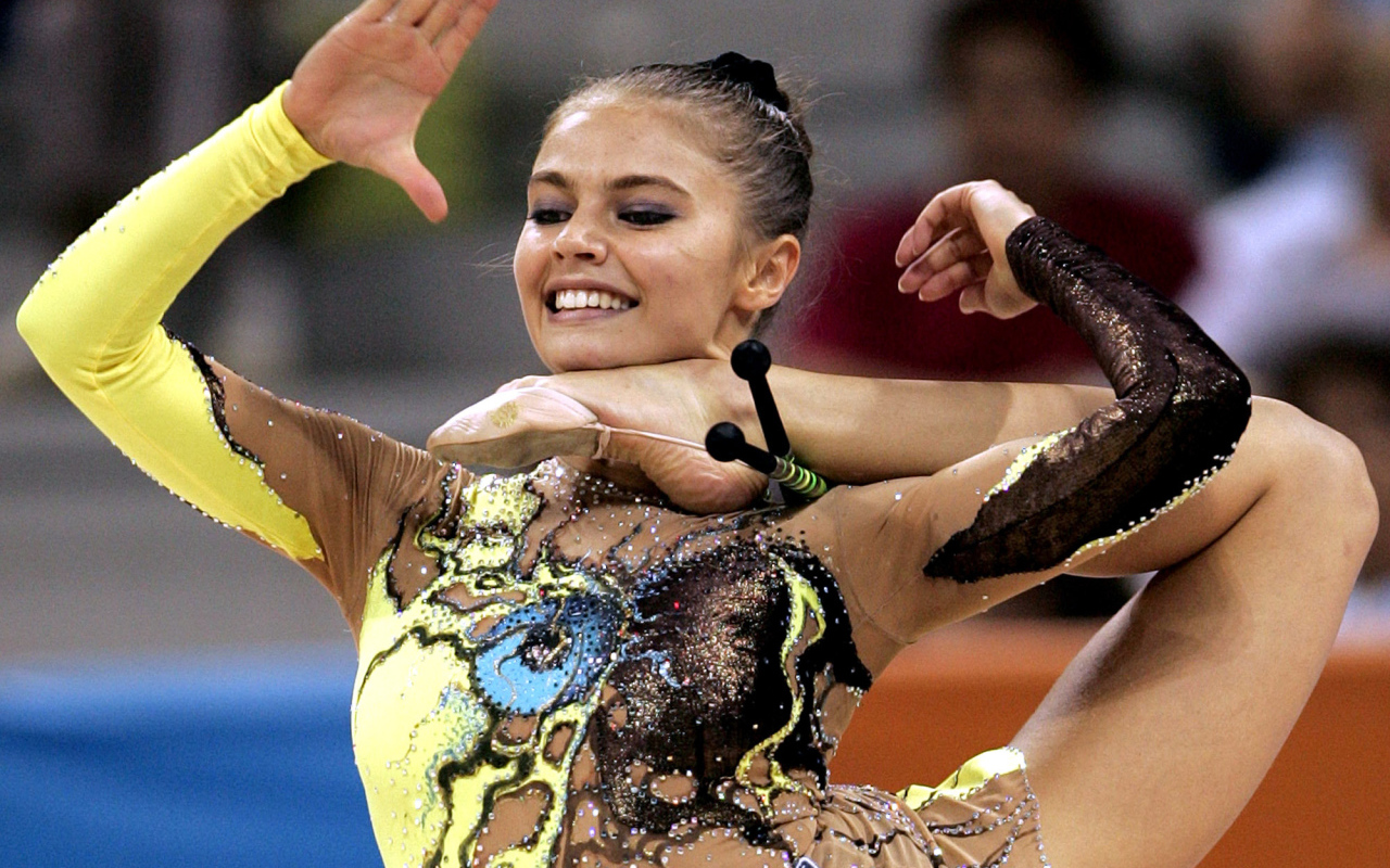 Популярная актриса Алина Кабаева