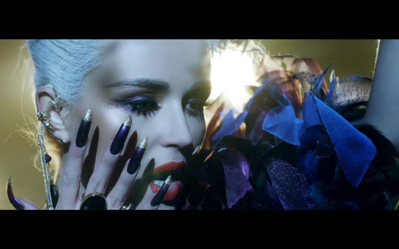 Популярная актриса Полига Гагарина