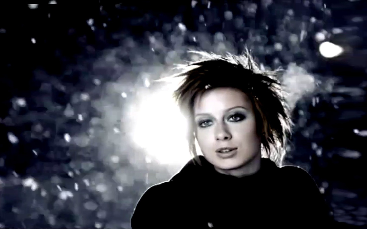 Очаровательная Юлия Савичева