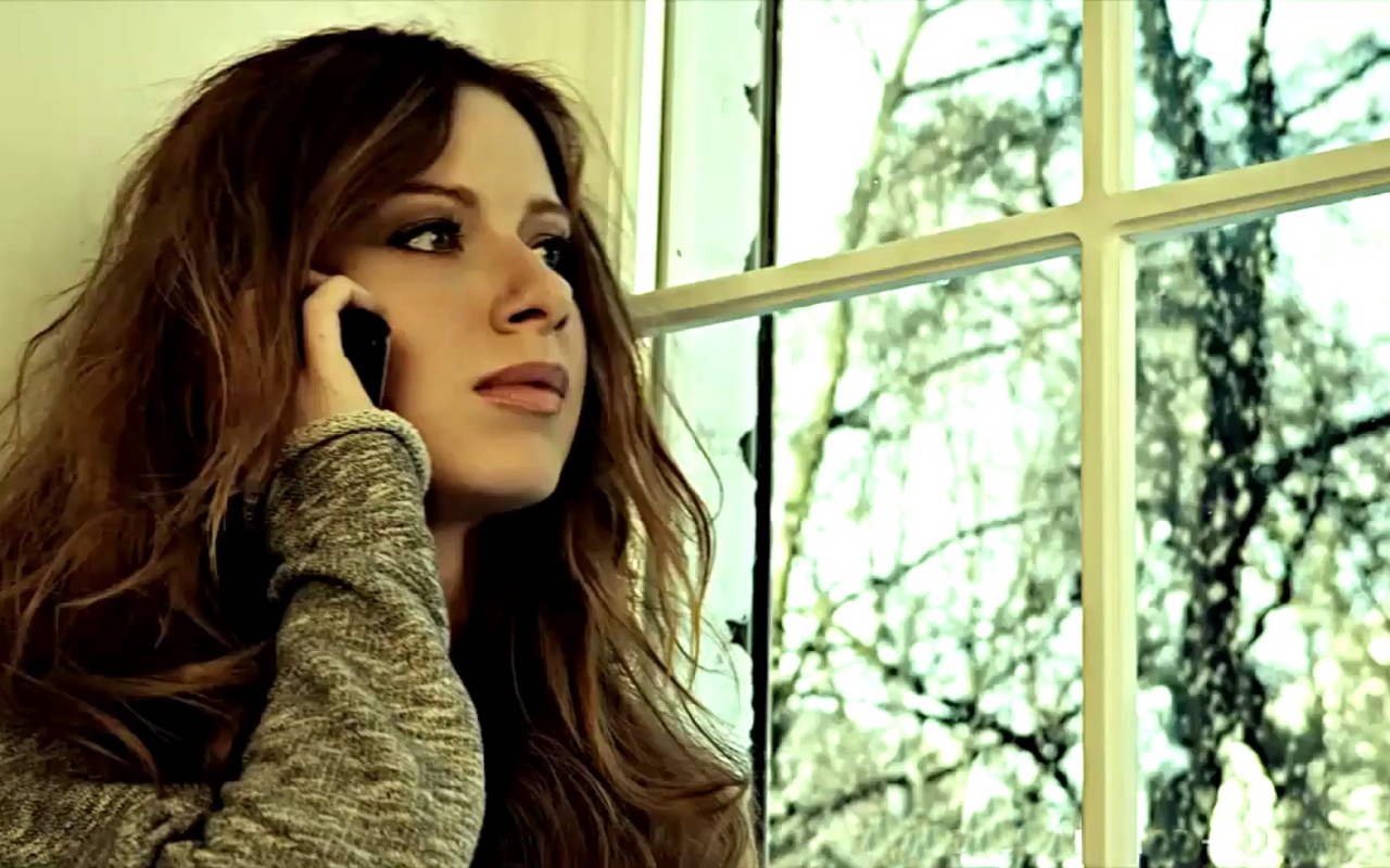 Знаменитая актриса Юлия Савичева