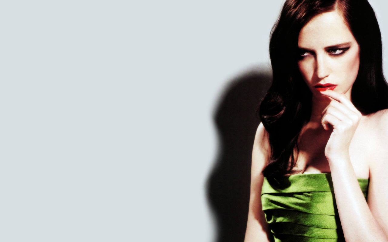 Популярная супермодель Ева Грин