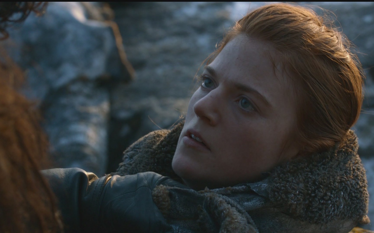 Знаменитая Роуз Лесли