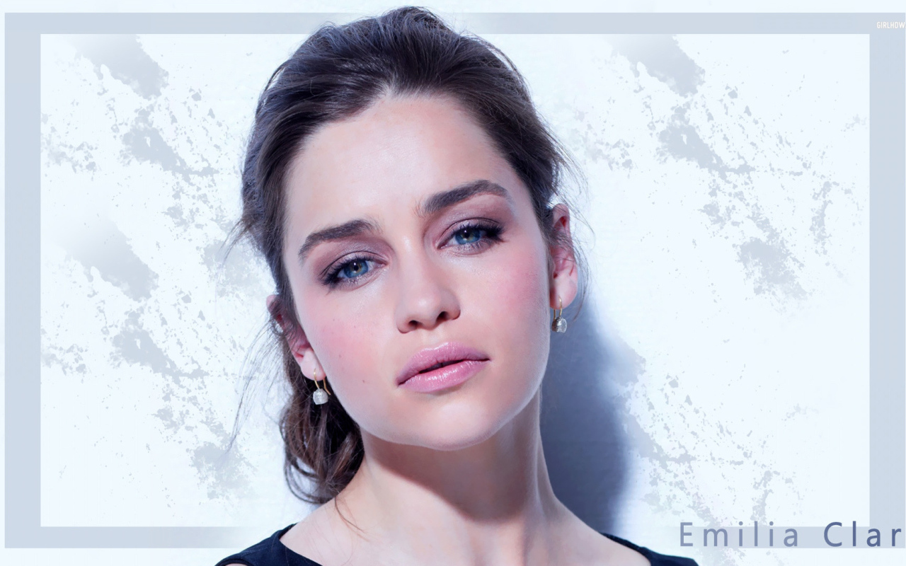 Популярная актриса Эмилия Кларк