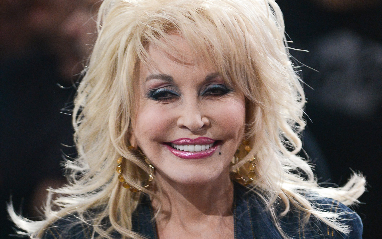 Модель Долли Партон