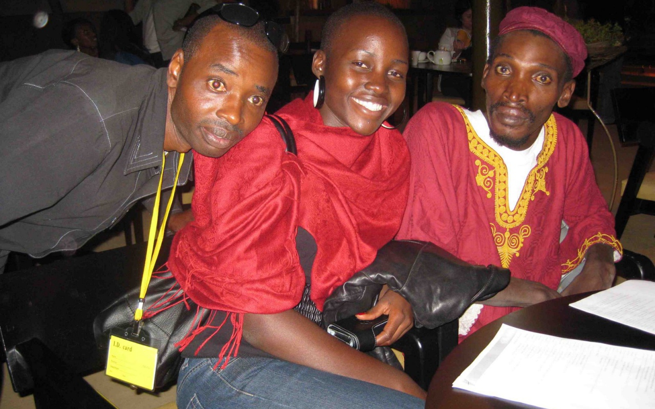 Знаменитая Лупита Нионго