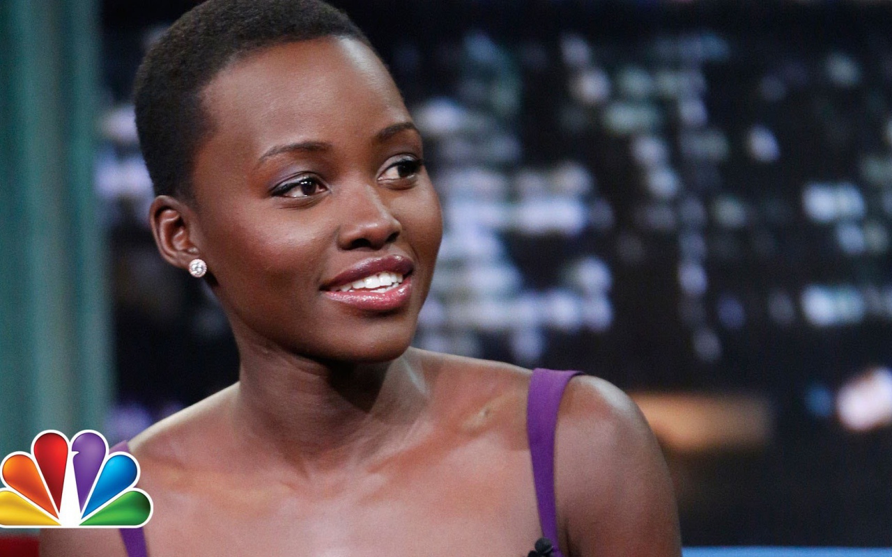 Красивая Лупита Нионго