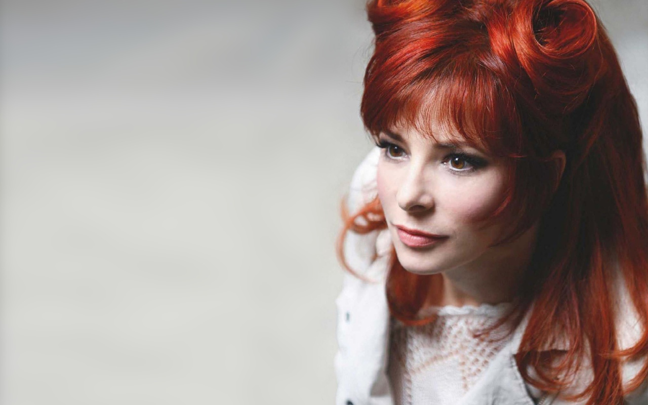 Популярная актриса Милен Фармер